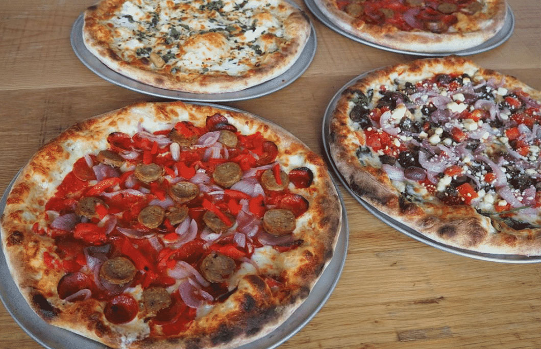 1. Max’s Coal Oven Pizzeria – Atlanta