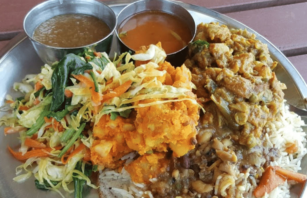 6. Mix Vegetable Curry – Annalakshmi Restaurant
