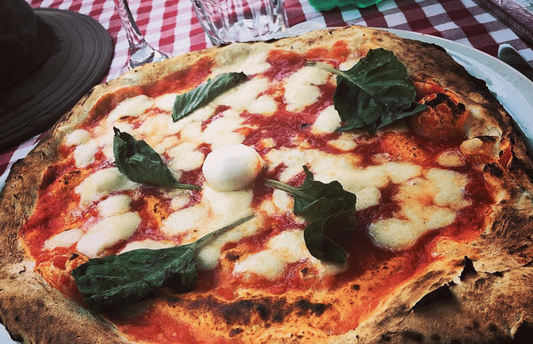 4. Neapolitan Pizza – Campania