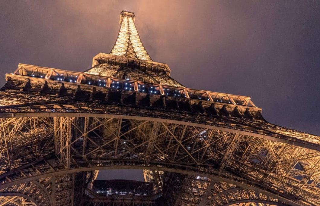 Paris, France with 15.834 million tourists per year 