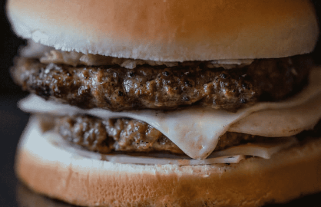 8. Pino Burger – Laredo