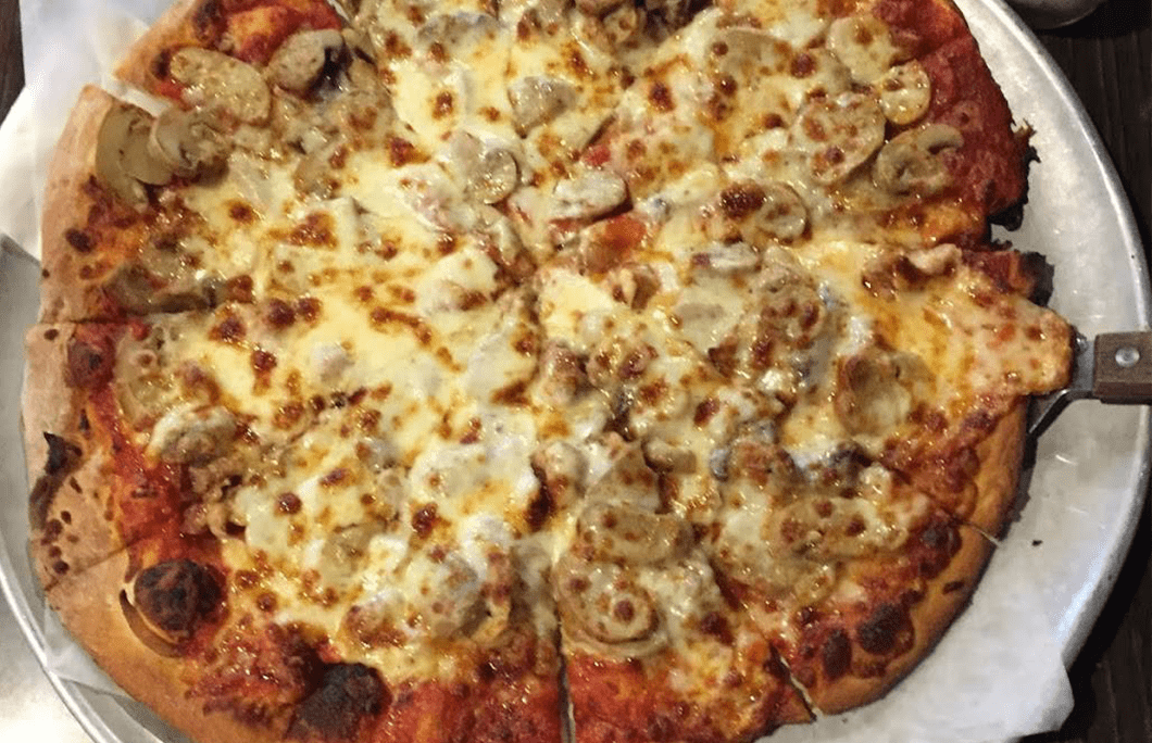 The 7 Best Pizzas In Des Moines