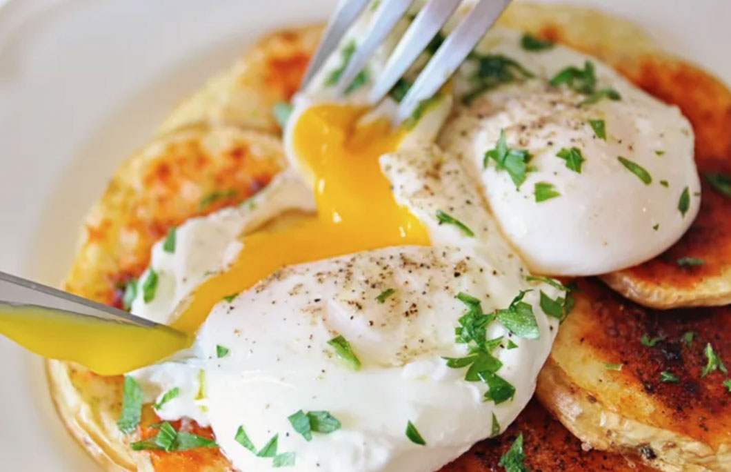 7. Spanish Poached Eggs