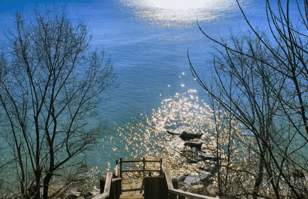 6. Spectacular Lake Michigan Retreat – Kenosha