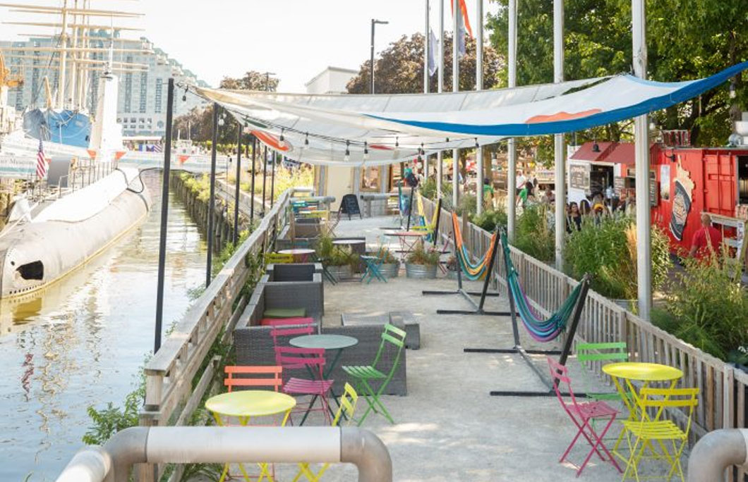 2. Spruce Street Harbor Park