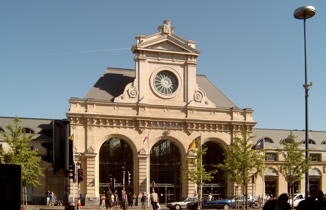 4. Station Namur