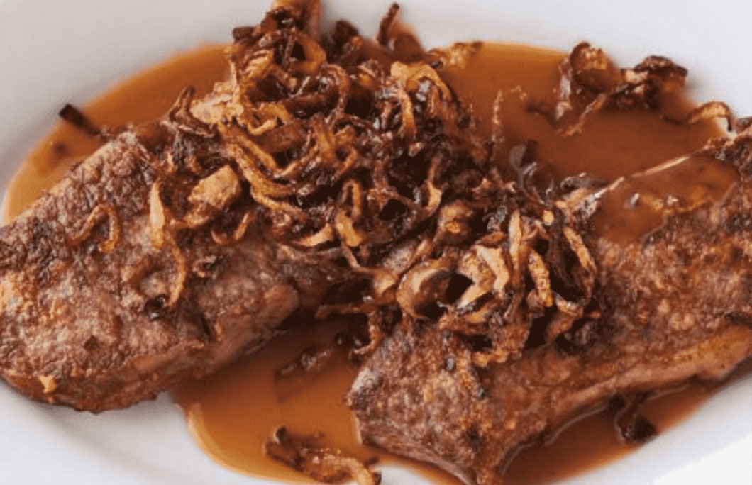 1. Zwiebelrostbraten (Swabian Roast Beef with Fried Onions)