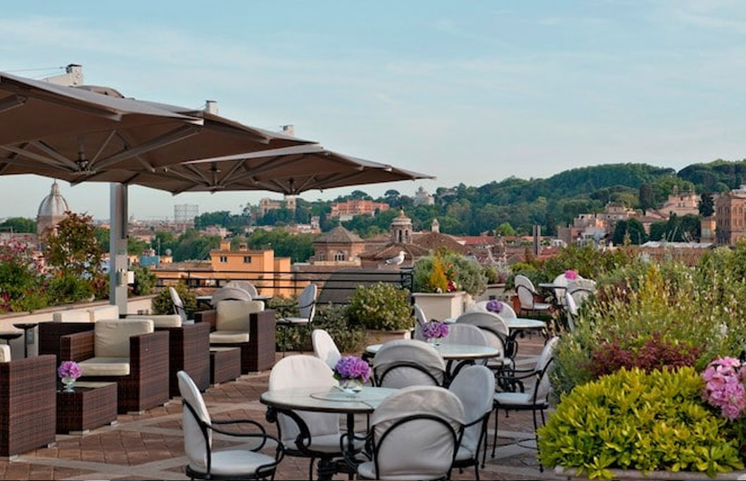 3. Terraza and Roof Garden Les Etoiles at Hotel Atlante Star