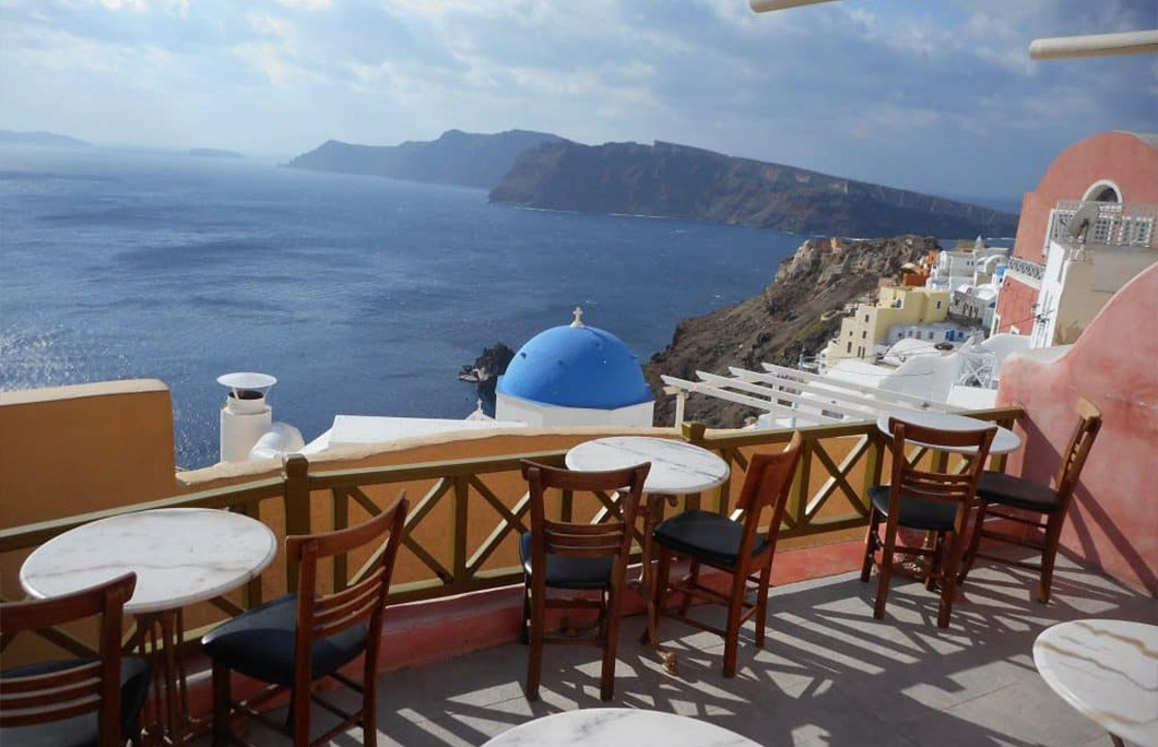 Santorini cafe store