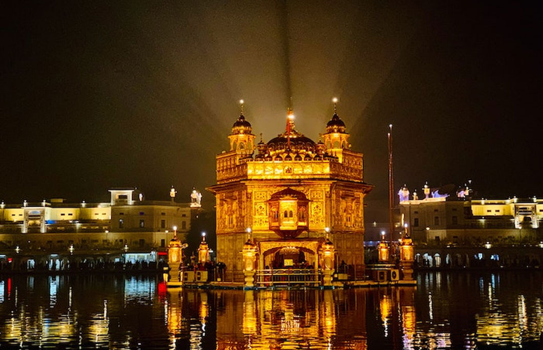 7 Interesting Facts About The Golden Temple Of Amritsar In India 