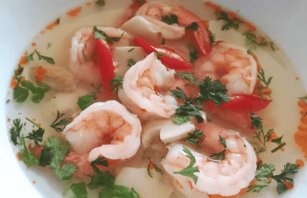 4. Tom Yum Goong – Hot and Sour Soup