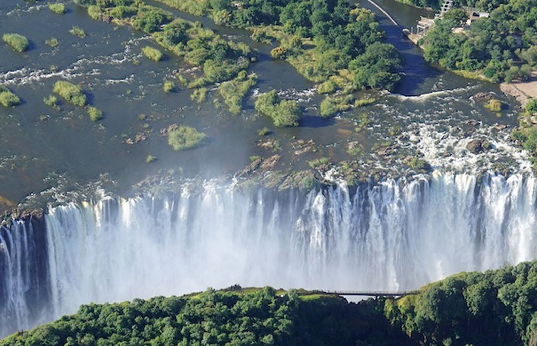 Victoria Falls got its name from Queen