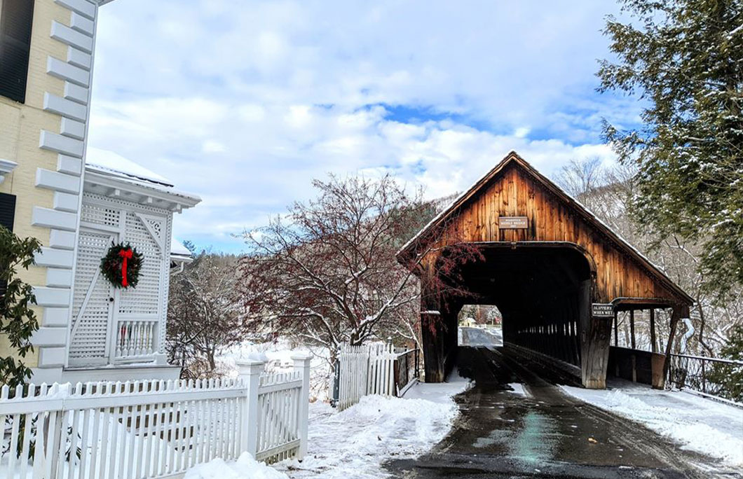 10 Best Small Towns in America - Prettiest Small Towns in America