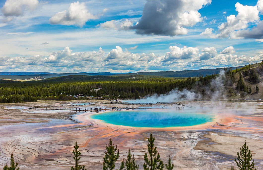 6. Yellowstone National Park – Wyoming